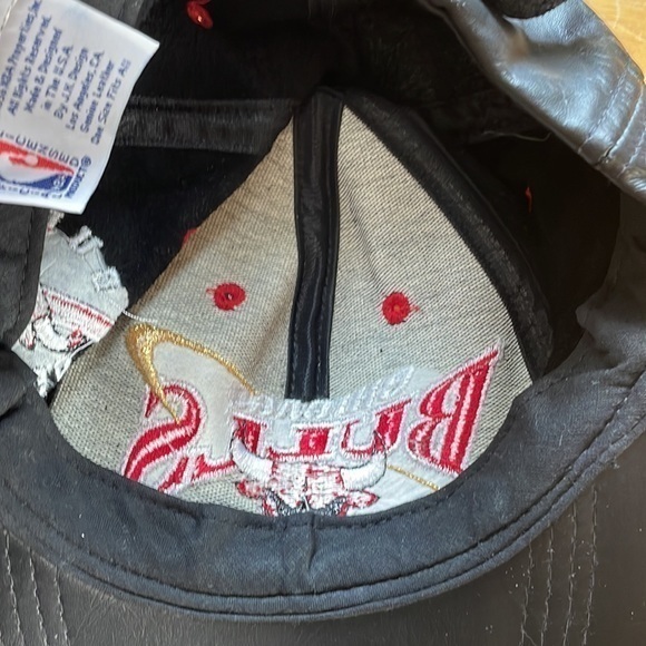 Chicago Bulls‎ Vintage 90s Leather NBA Embroidered Hat 1996 - Picture 7 of 8